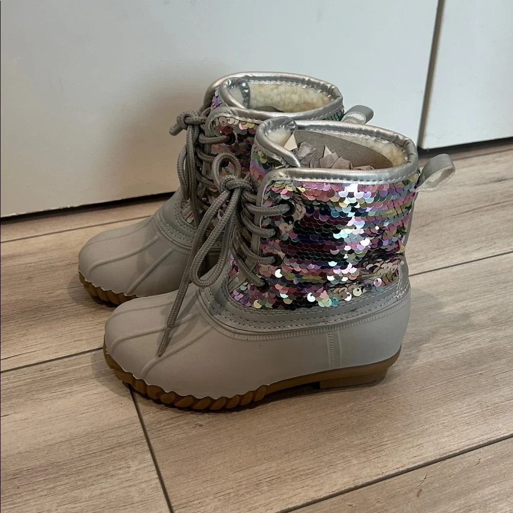 Olivia Miller Girl! Little Girls Gray Sequin snow rain boots size 11